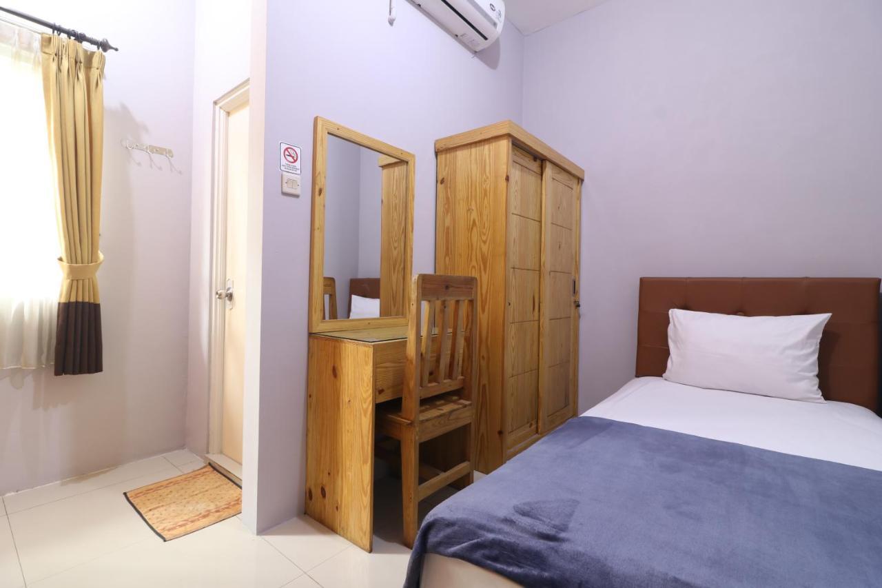 Bedur Homestay Syariah Bekasi Extérieur photo