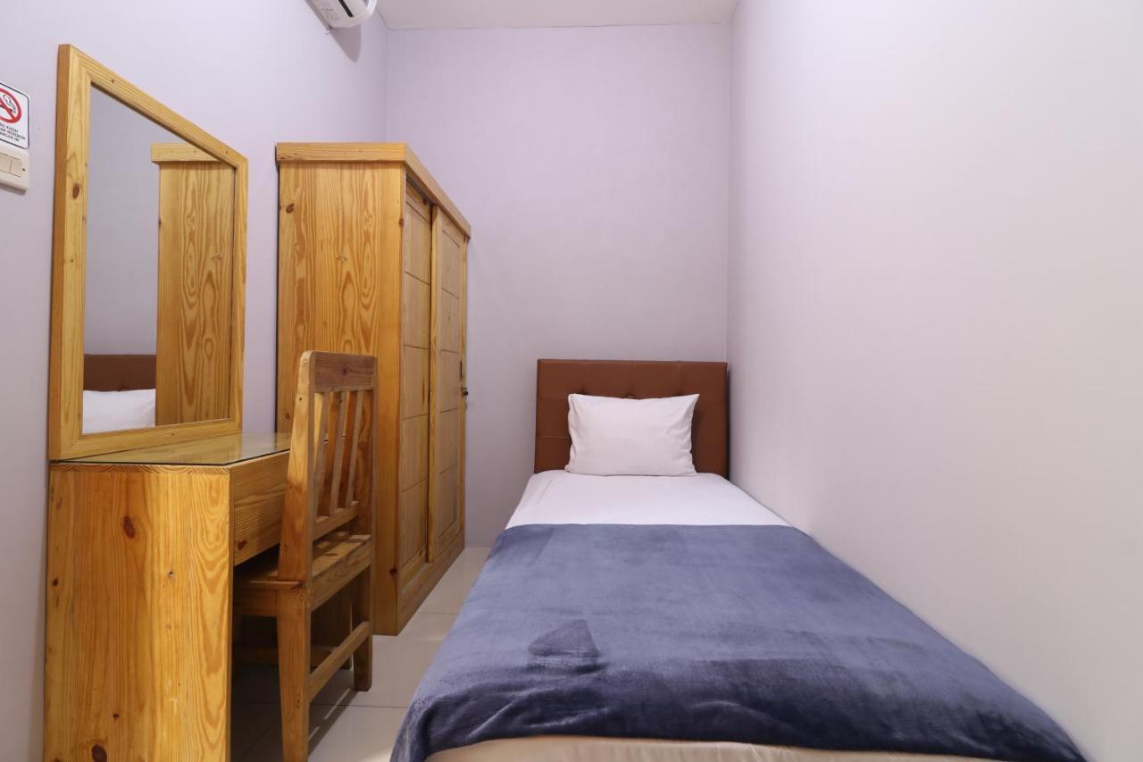 Bedur Homestay Syariah Bekasi Extérieur photo