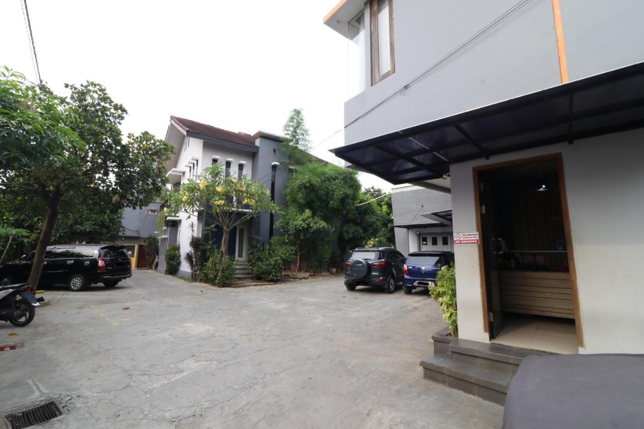Bedur Homestay Syariah Bekasi Extérieur photo